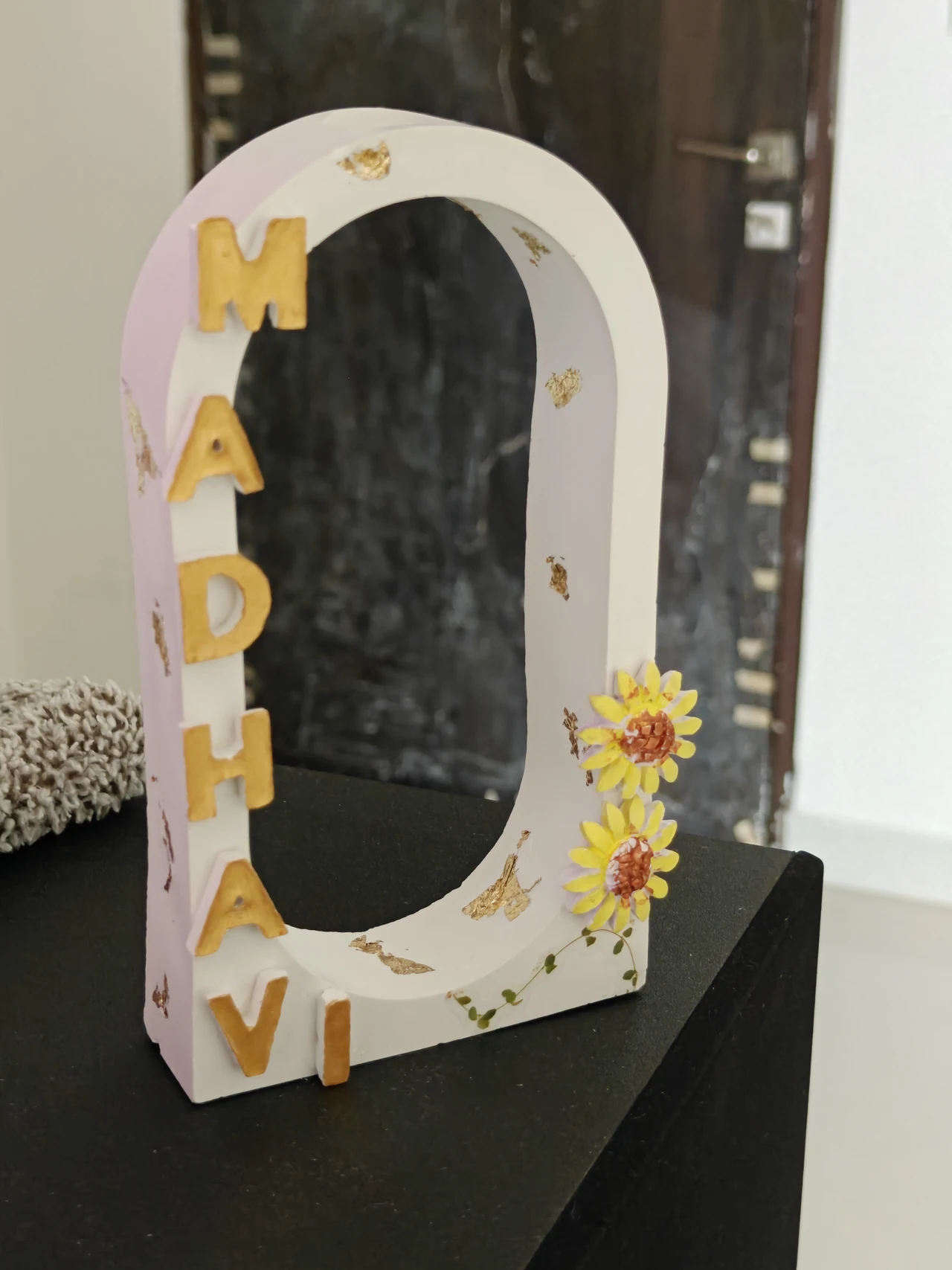 Signature, supplied product sample photograph